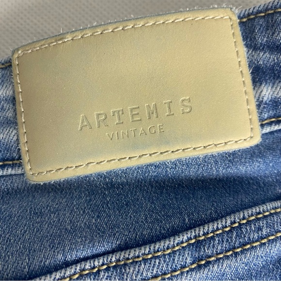 Distressed Denim Women Shorts - Picture 14 of 16